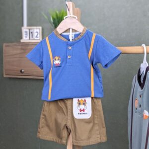 Polo shirt and pants set